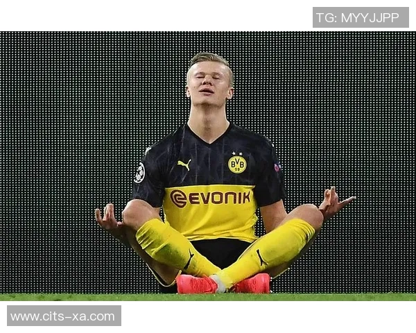 足球巨星小腿力量展示彰显速度与爆发力的真实瞬间