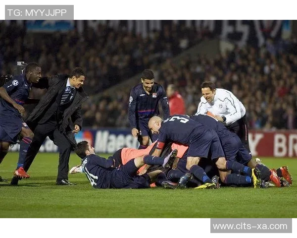 如何解决足球剪辑中球星重叠问题提升观感与效果